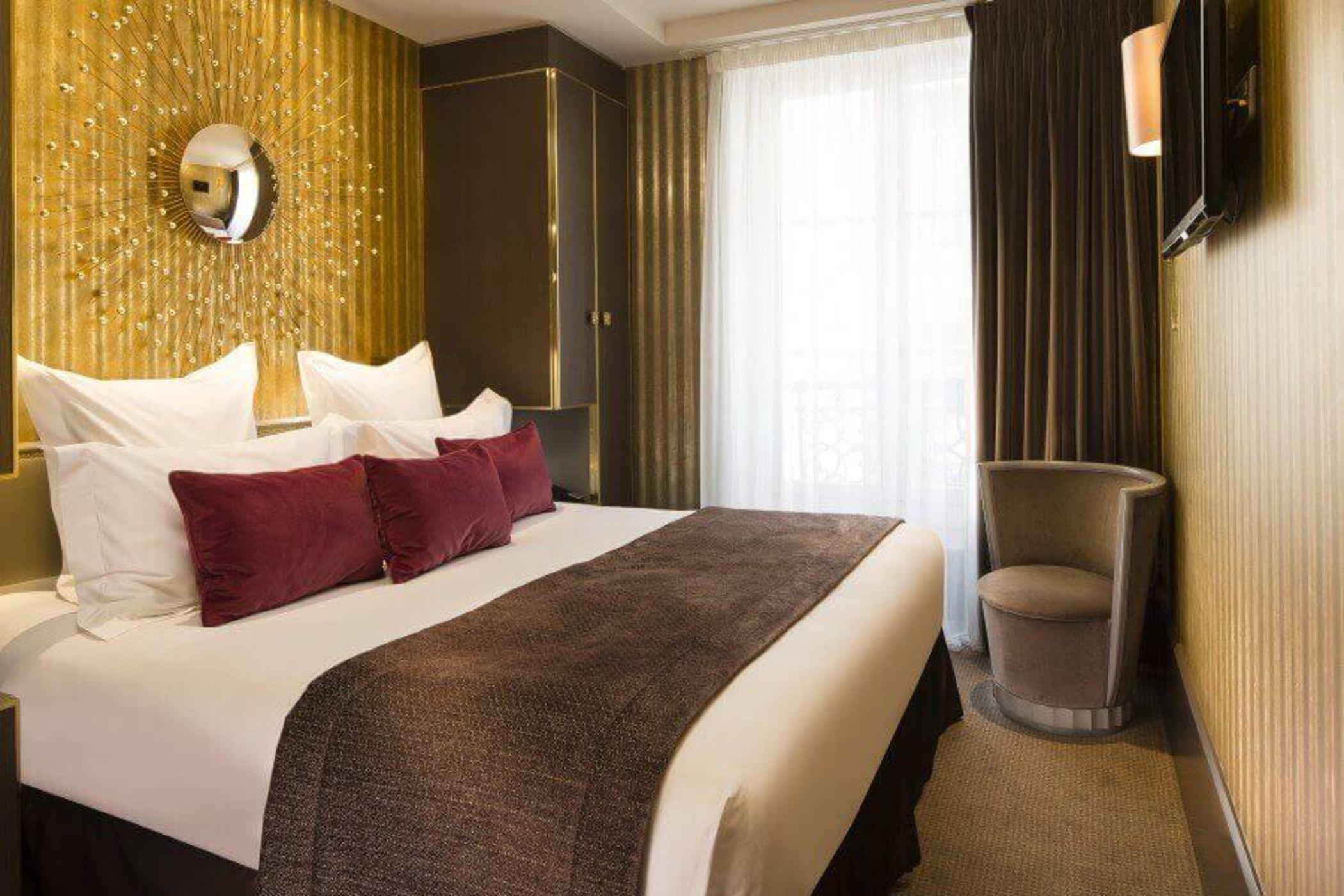 Baume 4* Parijs